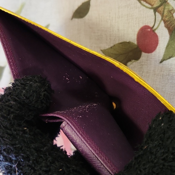 AUTHENTIC Louis Vuitton Marco Wallet - Picture 15 of 17